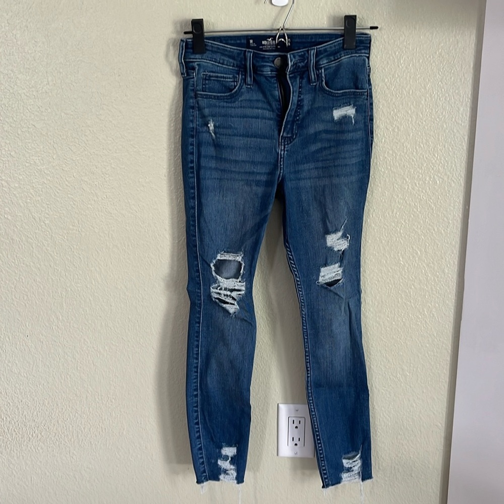 Hollister high-rise crop super skinny jeans